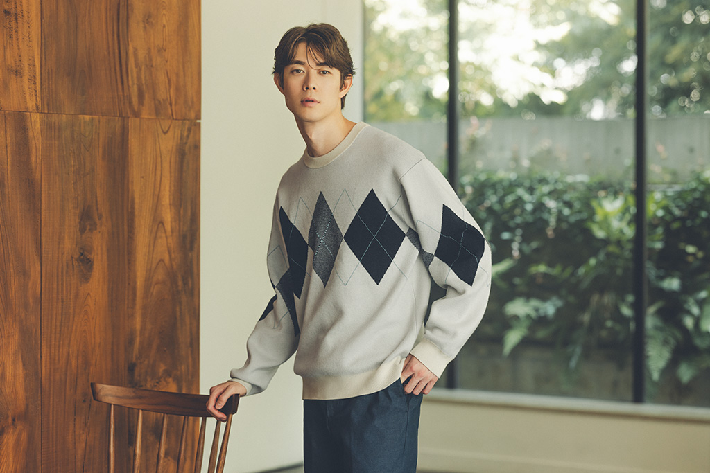 俳優・宮沢氷魚が着るとろける着ごこちのニットシリーズ | Pattern Pullover 3